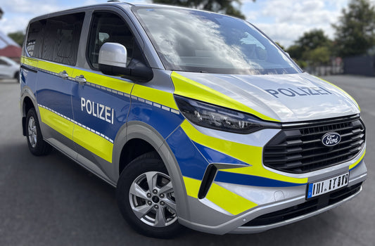 Bevor ein Polizeiauto auf die Straße kommt, liegt es bei uns auf dem Tisch